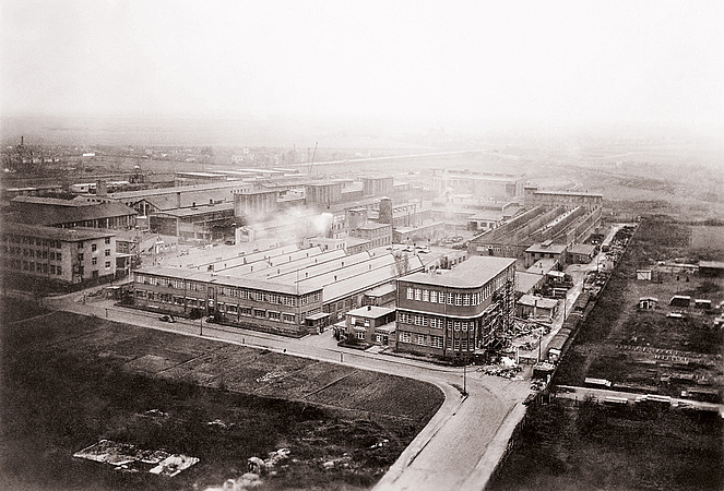 Historische Luftaufnahme des DKFL Betriebsgeländes nach 1940